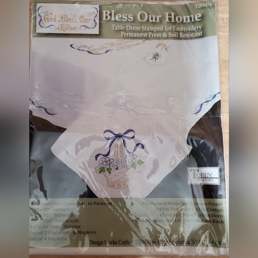 Tobin Home Crafts Napkin Set with Floral Design